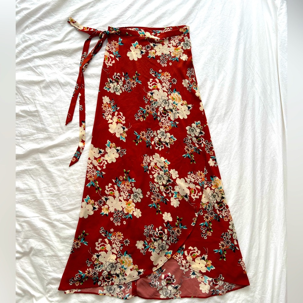 Zara floral wrap skirt, size S